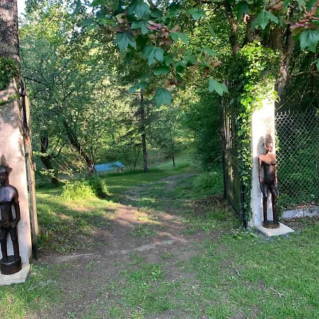 Naturiste Le Jardin Des Hirondelles Blanzaguet-Saint-Cybard