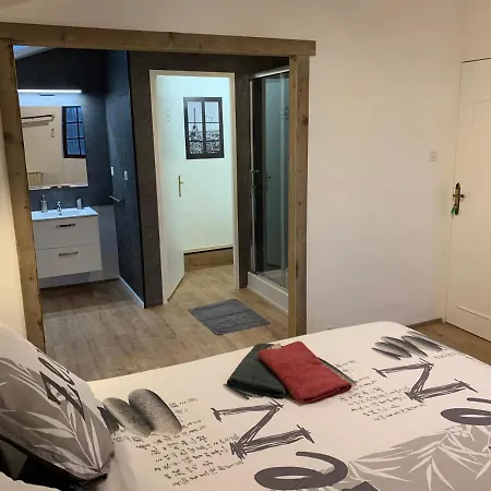 Naturiste Le Jardin Des Hirondelles 3*