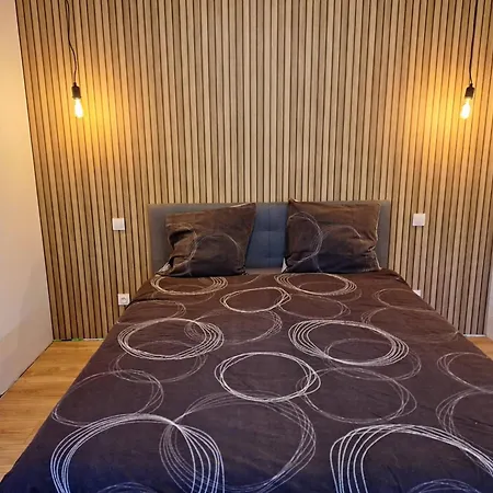 Naturiste Le Jardin Des Hirondelles Blanzaguet-Saint-Cybard